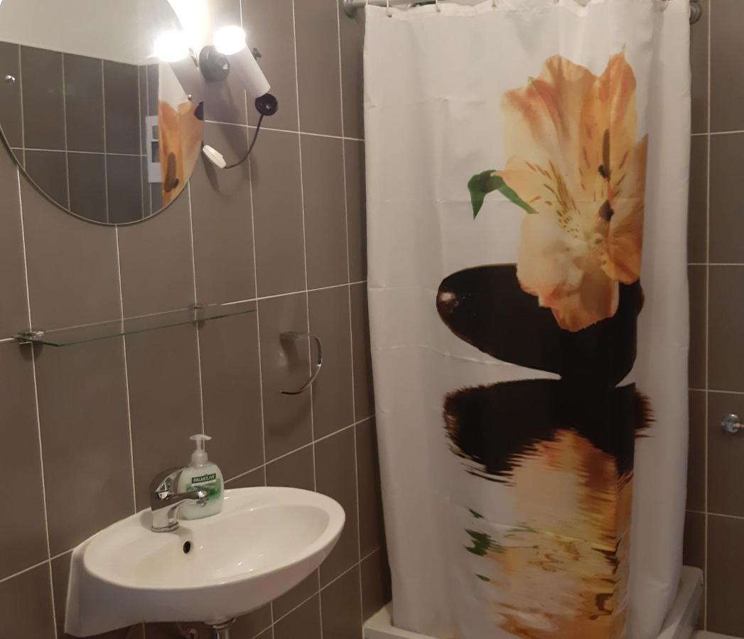 Apartmani Miletic Novi Vinodolski Eksteriør billede